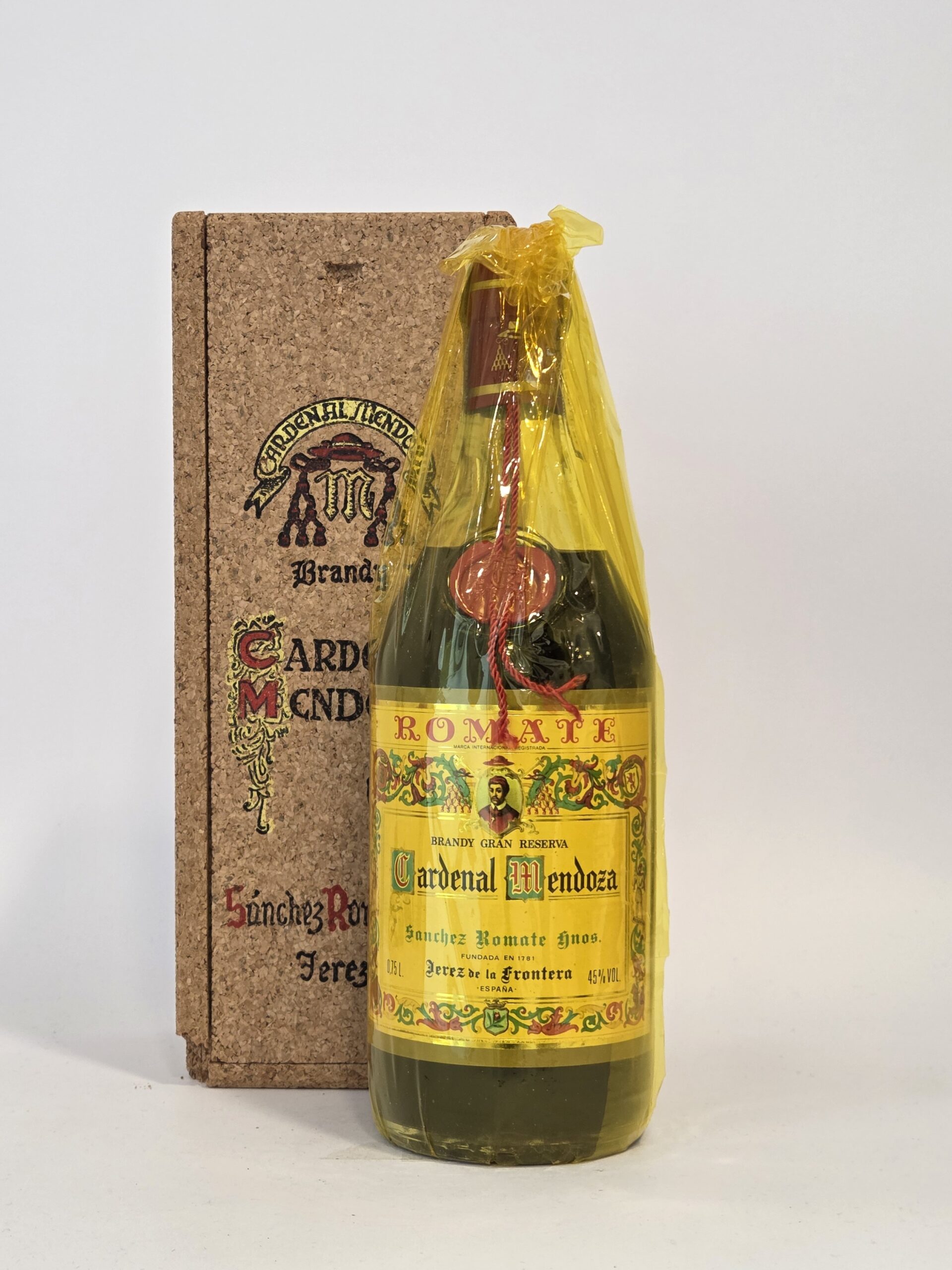 Cardenal Mendoza Gran Reserva – Sánchez Romate – Original Cork Presentation Case – Late 1980s / Early 1990s – 75 cl – 45% ABV