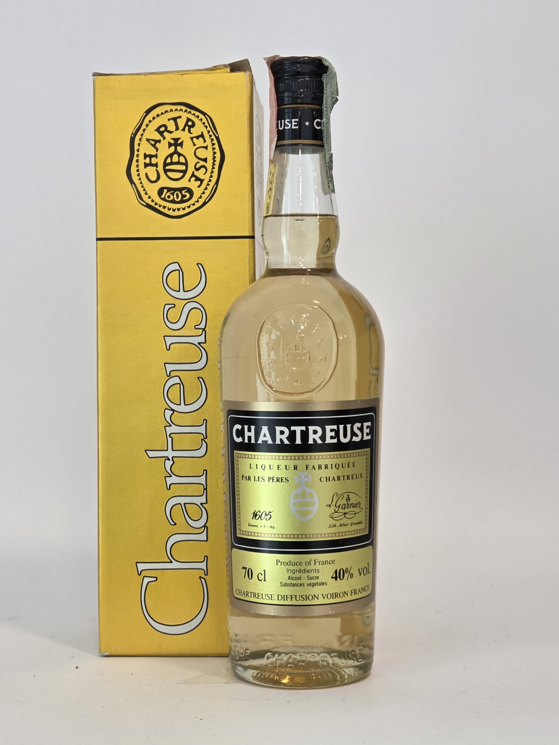 Chartreuse Jaune Voiron – Importation Soffiantino Gênes – 70cl – 40% vol – Coffret d’Origine – 1982–1990